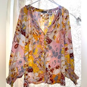 Floral Buttonup Blouse